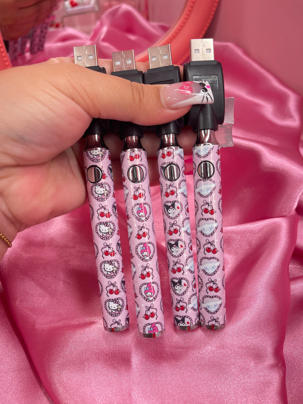 510 SANRIO COQUETTE THREAD BATTERY 900 MAH Scosmetics 510 SANRIO COQUETTE THREAD BATTERY 900 MAH Scosmetics