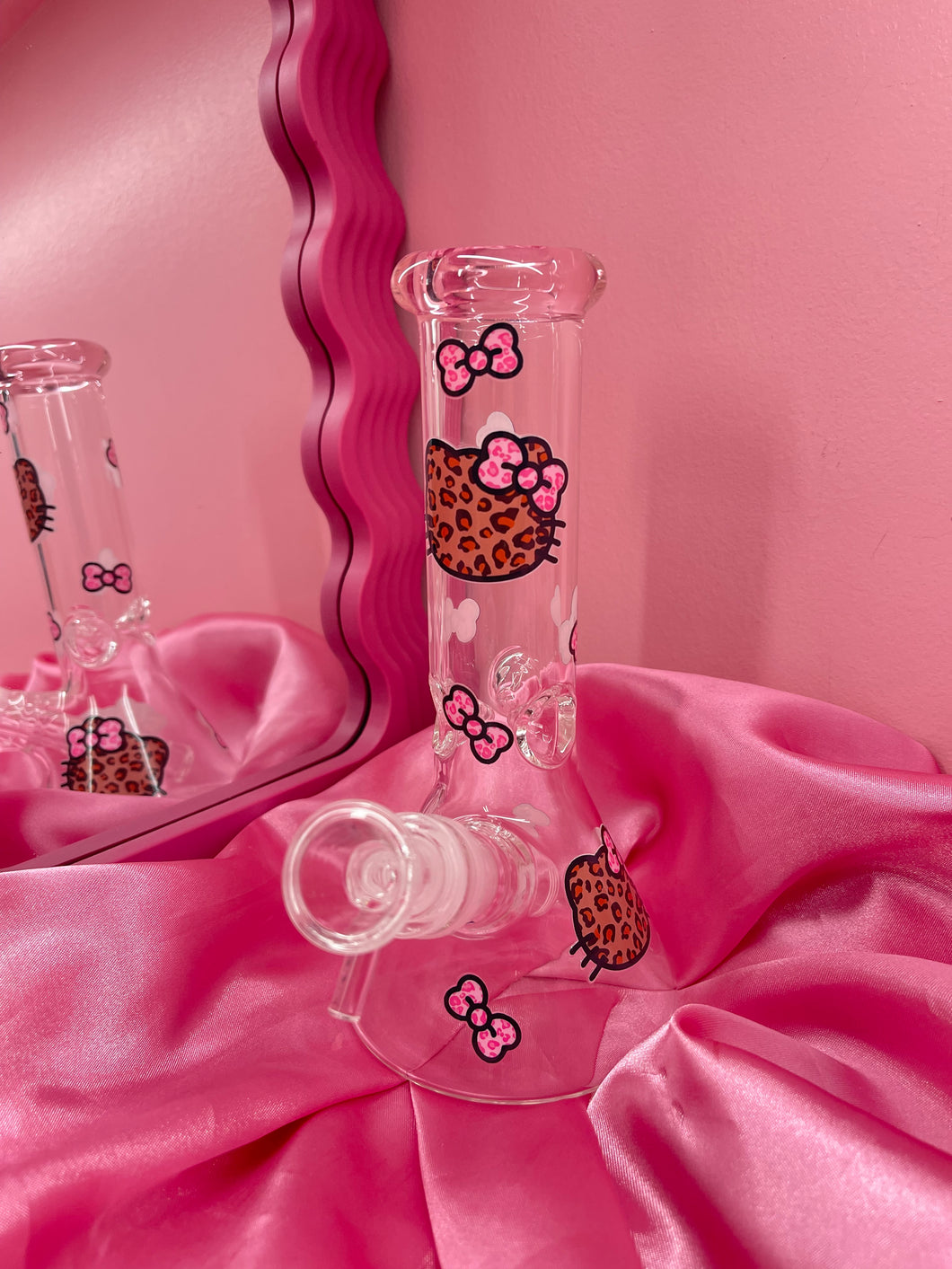 HK CHEETAH FACE BONG